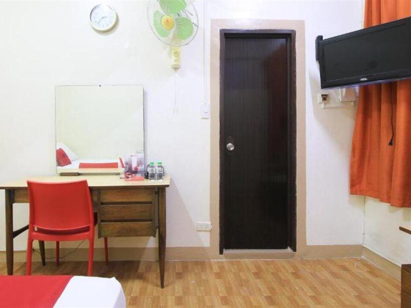 Reddoorz @ Chinatown Binondo Hotel 3*