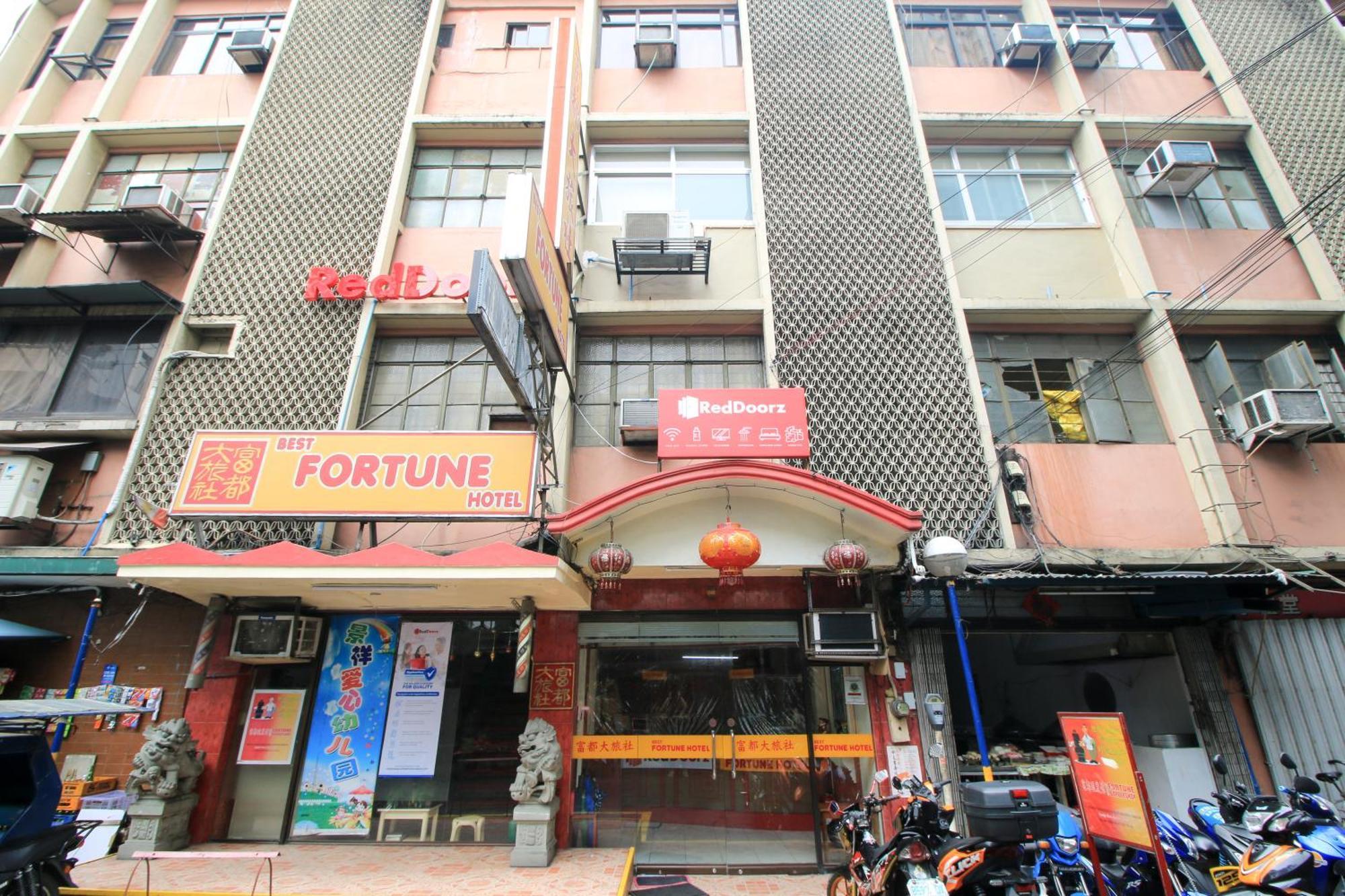 Hotel Reddoorz @ Chinatown Binondo 3*